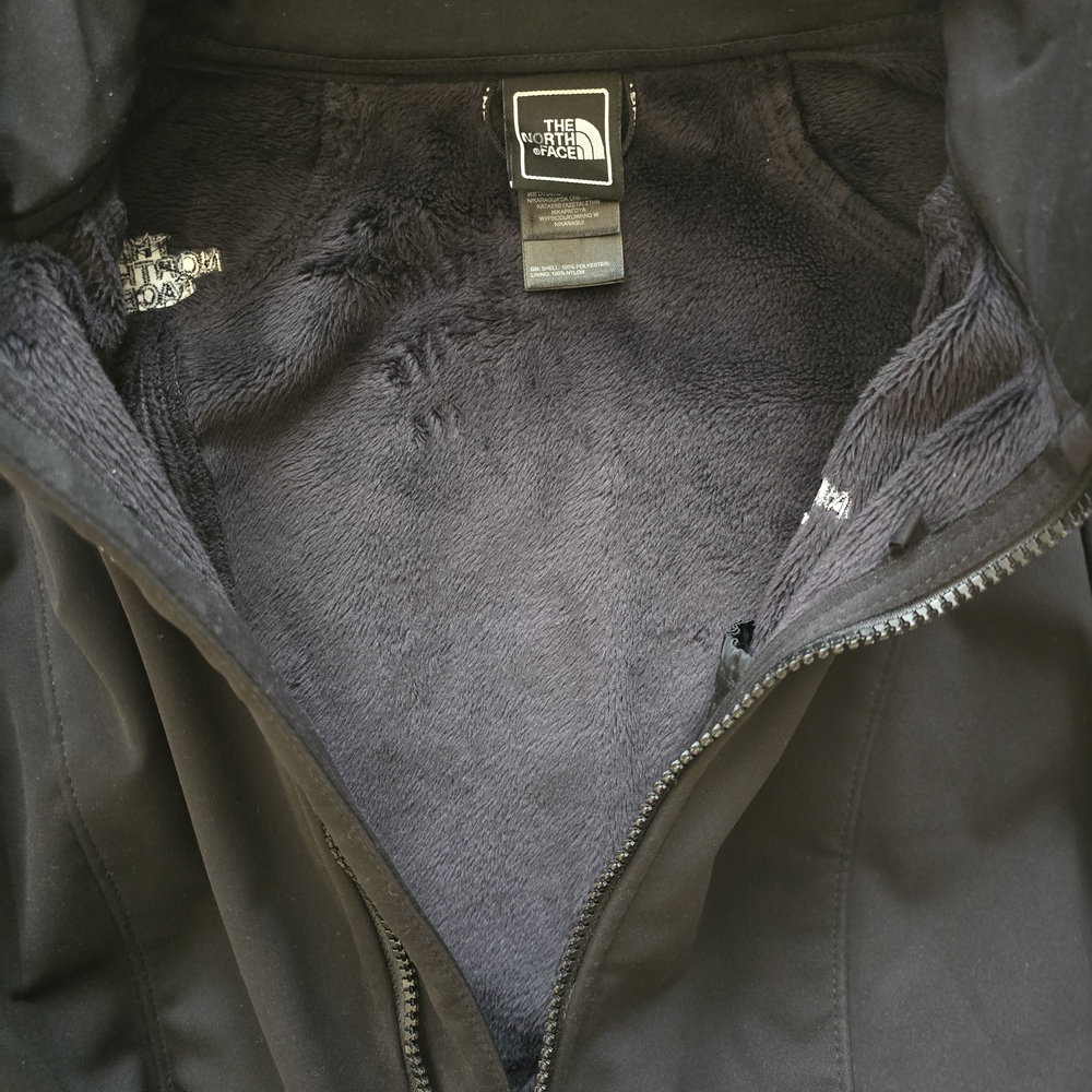 The North Face Apex jacket in women's size small - Picture 7 of 9